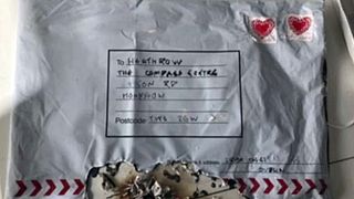 Polícia procura responsáveis de pacotes armadilhados em Londres