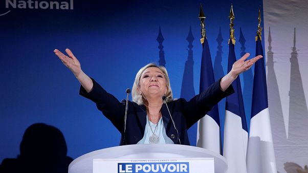 Le Pen és Salvini pártcsaládjával is tárgyal a Fidesz a Néppárt mellett, írja a Politico Le Pen és Salvini pártcsaládjával is tárgyal a Fidesz a Néppárt mellett, írja a Politico
