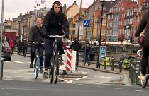 Kopenhagens Klima-Ehrgeiz - mit Fahrrad und Elektroauto zum Ziel