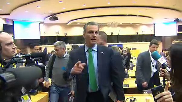 Ευρωκοινοβούλιο: Διαμαρτυρία για την παρουσία ακροδεξιού κόμματος Ευρωκοινοβούλιο: Διαμαρτυρία για την παρουσία ακροδεξιού κόμματος