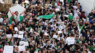 جانب من احتجاجات الجزائريين