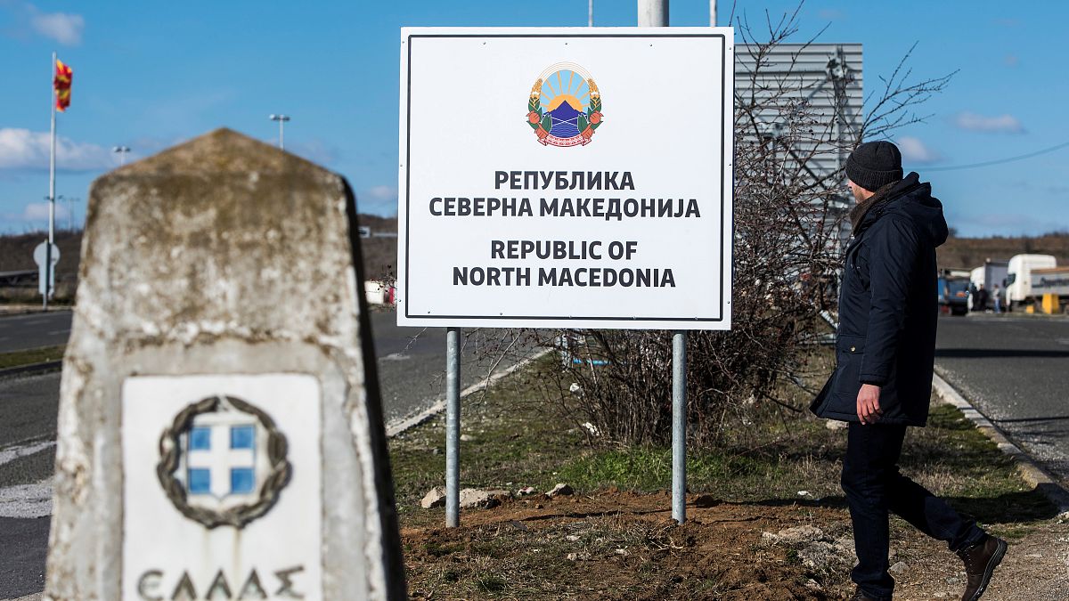 Β.Μακεδονία: Αλλάζουν ονόματα σε υπουργεία, δημόσιες υπηρεσίες και οργανισμούς