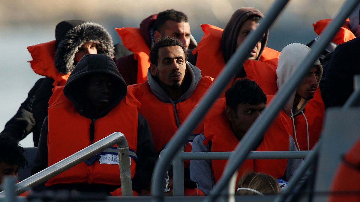 Bruselas reconoce que España sufre una "enorme" presión migratoria