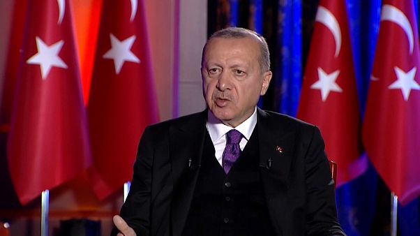تركيا ماضية قدما لشراء صواريخ أس 400 الروسية وترفض التهديدات الأمريكية تركيا ماضية قدما لشراء صواريخ أس 400 الروسية وترفض التهديدات الأمريكية