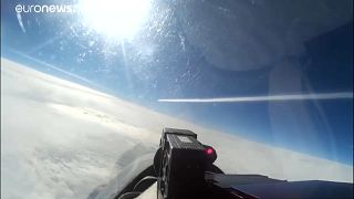 Video: Rus askeri savaş uçağı, ABD’ye ait bir keşif uçağını engelledi