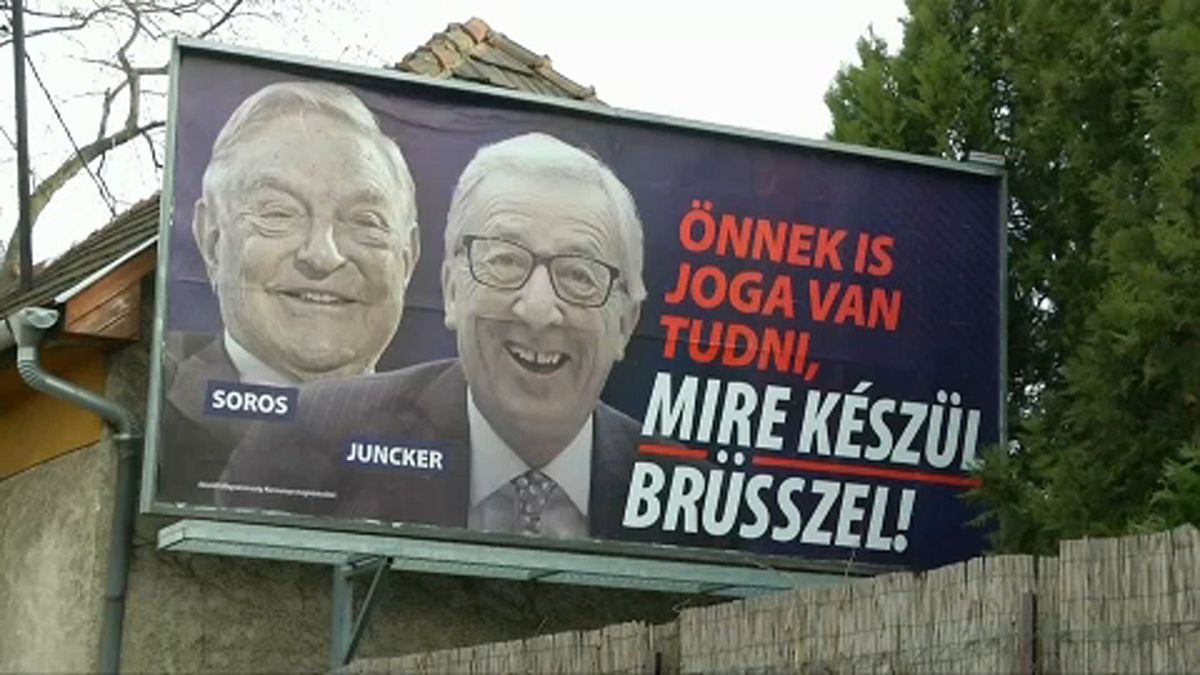 Ungarn hängt umstrittene Juncker-Poster wieder ab