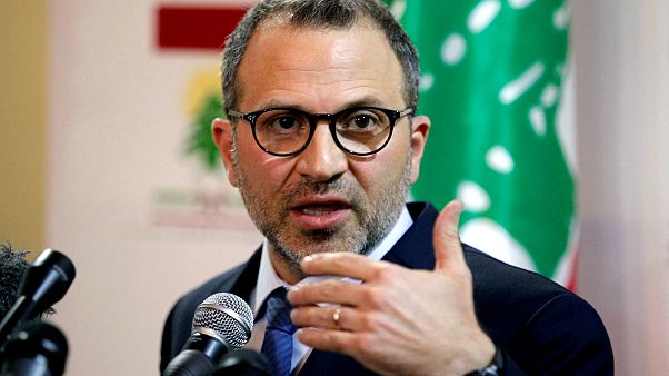 لبنان يحذر قبرص واليونان وإيطاليا من انتهاك سيادته بمشروع مد أنابيب غاز لبنان يحذر قبرص واليونان وإيطاليا من انتهاك سيادته بمشروع مد أنابيب غاز