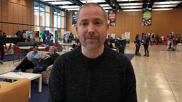 Teknoloji şirketleri, insanoğlunun varlığını tehdit ediyor: Dijital haklar aktivisti Aral Balkan Teknoloji şirketleri, insanoğlunun varlığını tehdit ediyor: Dijital haklar aktivisti Aral Balkan