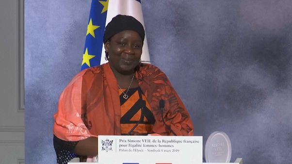 La militante Aïssa Doumara, premier prix Simone Veil La militante Aïssa Doumara, premier prix Simone Veil