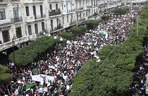Continuam os protestos contra recandidatura do presidente argelino