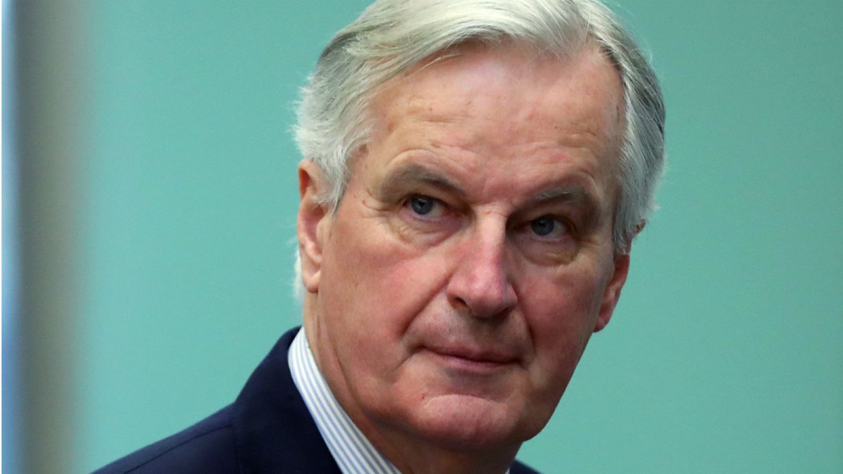 Chief negotiator Barnier says EU can give UK unilateral right to leave customs union