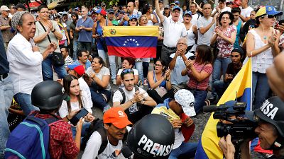 Venezuela'da iktidar ve muhalefet yeniden sokaklarda