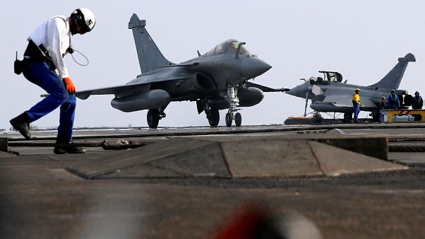 Ποιες χώρες πουλάνε τα περισσότερα οπλικά συστήματα και ποιες...τα αγοράζουν! Ποιες χώρες πουλάνε τα περισσότερα οπλικά συστήματα και ποιες...τα αγοράζουν!