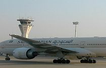 طائرة سعودية تقطع رحلة إلى ماليزيا بعد نسيان مسافرة طفلها بمطار جدة