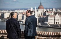 Orbán kész bocsánatot kérni a "hasznos idiótázásért"