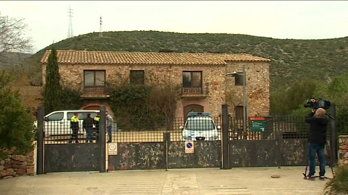 Trasladan a los migrantes menores del centro atacado en Castelldefels