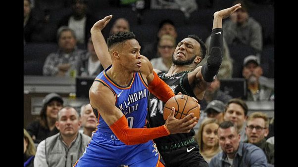 Összeszólalkozott egy nézővel Russell Westbrook Összeszólalkozott egy nézővel Russell Westbrook