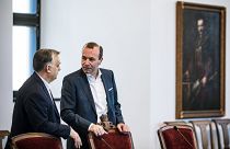 Weber : elfogyott a türelem az Európai Néppártban Orbánnal szemben