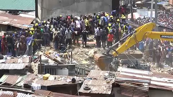 Összeomlott egy iskola Nigériában Összeomlott egy iskola Nigériában