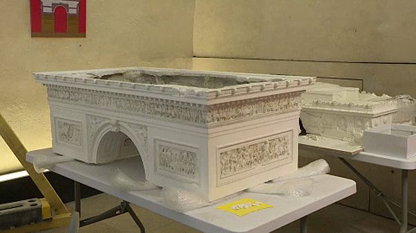 Restorers fix artefacts damaged during Paris 'gilets jaunes' protests Restorers fix artefacts damaged during Paris 'gilets jaunes' protests