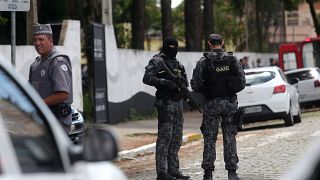 Brezilya'da ilkokula silahlı baskın: 5'i çocuk en az 9 ölü