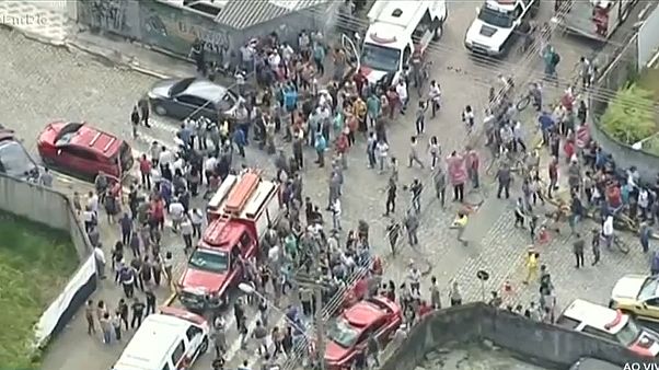 Amok in Schule in Brasilien: Zehn Tote Amok in Schule in Brasilien: Zehn Tote