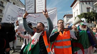 Los profesores reavivan las protestas en Argelia