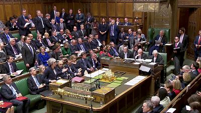 Британский парламент запретил "брексит" без сделки с Брюсселем