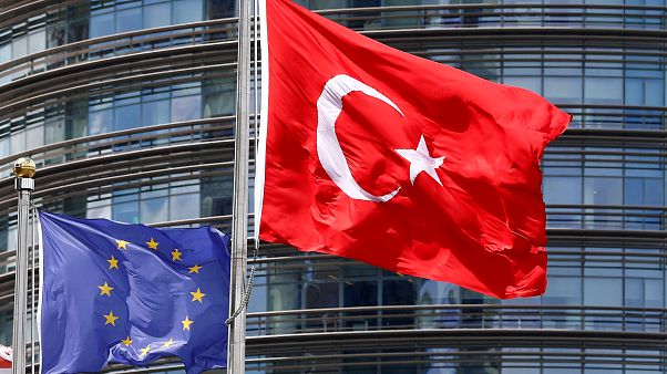 AP Türkiye ile üyelik müzakerelerinin sonlandırılmasını istedi AP Türkiye ile üyelik müzakerelerinin sonlandırılmasını istedi