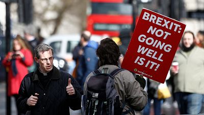 Brexit: Westminster vota per chiedere una proroga
