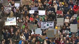 Gegen den Klimawandel: Schüler in Europa demonstrieren