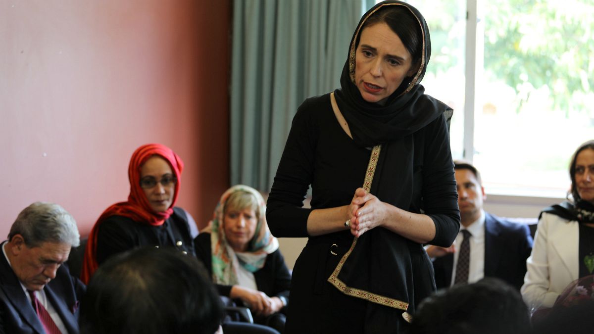 نخست وزیر نیوزیلند با مسلمانان کرایست‌چرچ دیدار کرد