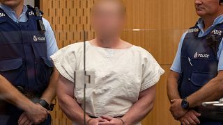 برينتون تارنت منفذ هجوم نيوزيلندا الإرهابي ماثلاً أمام المحكمة