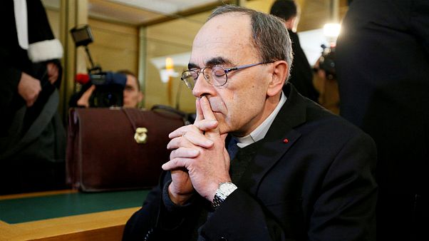 Le cardinal français Philippe Barbarin reçu par le pape François au Vatican Le cardinal français Philippe Barbarin reçu par le pape François au Vatican