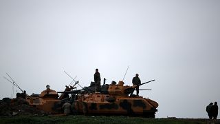 قوات تركية قرب الحدود مع سوريا
