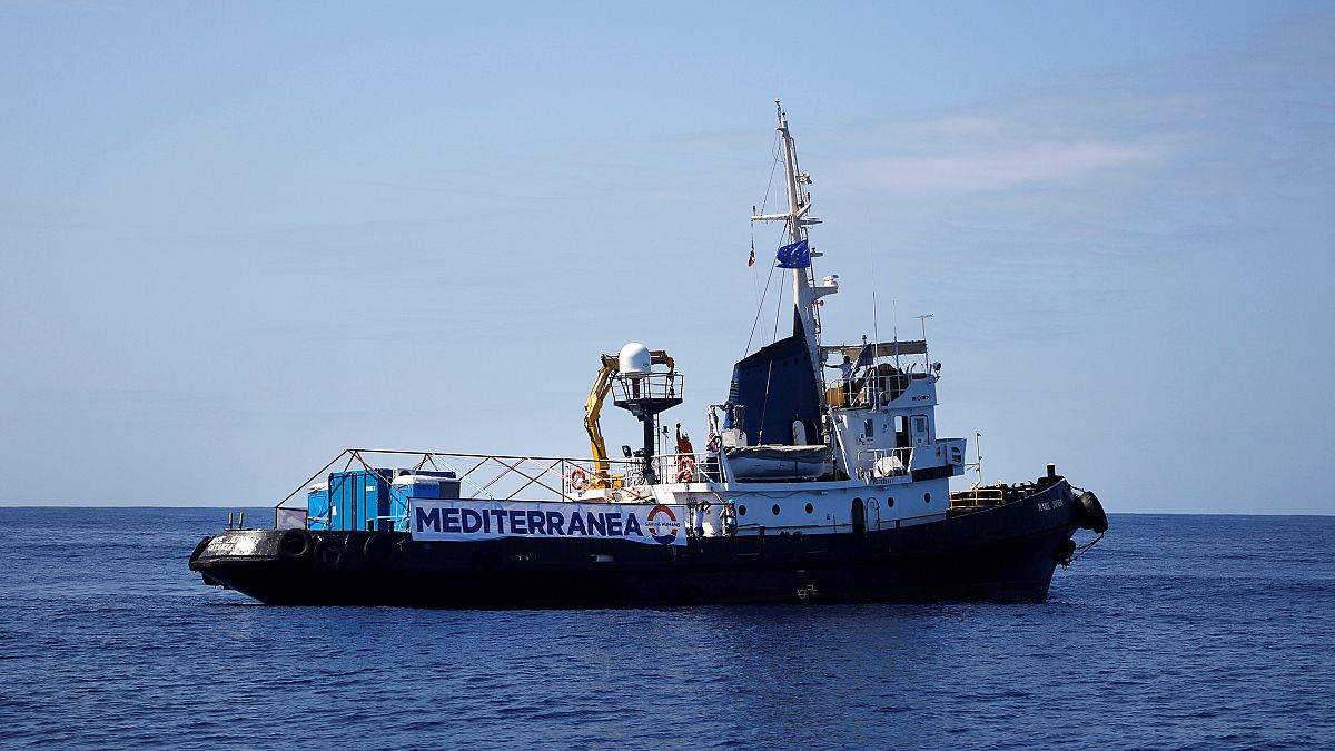 H Ιταλία προειδοποιεί τις ΜΚΟ για τα πλοία που βοηθούν μετανάστες