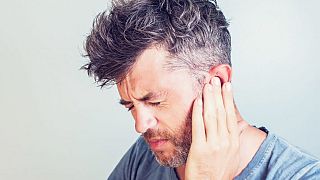 معلومة قد تجعلك تتوقف عن استخدام "أعواد تنظيف الأذن"