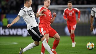 Unentschieden nach Löws Umbau -  Deutschland-Serbien 1:1