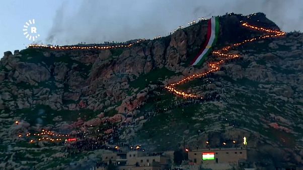 Kurden und Iraner weltweit feiern Neujahrsfest Newroz Kurden und Iraner weltweit feiern Neujahrsfest Newroz