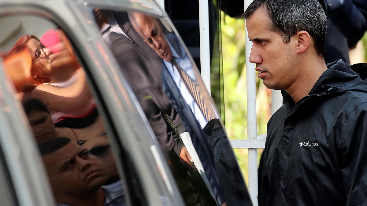 Allanan el domicilio dos miembros del equipo de Guaidó, Marrero detenido 
