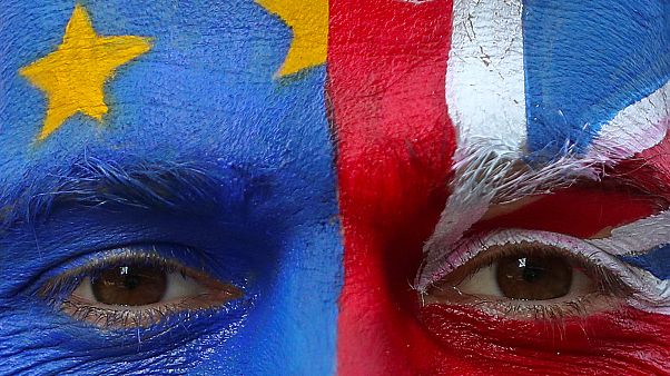 Egymillióan írták alá bő fél nap alatt a petíciót, amiben a brexit leállítását követelik Egymillióan írták alá bő fél nap alatt a petíciót, amiben a brexit leállítását követelik