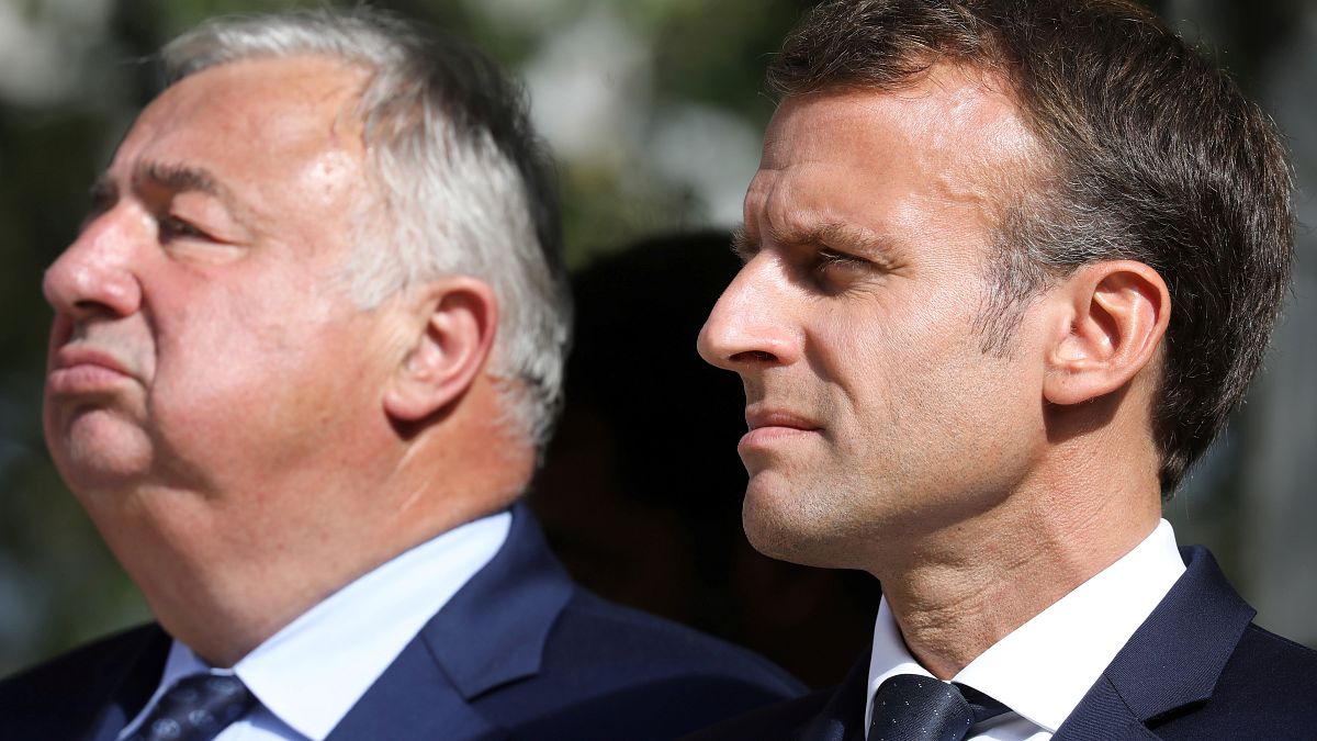 Affaire Benalla : Emmanuel Macron et Gérard Larcher, le président du Sénat