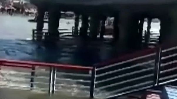 Affonda traghetto, tragedia sul Tigri Affonda traghetto, tragedia sul Tigri