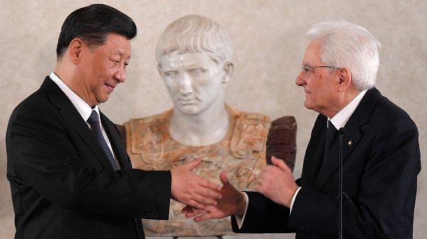 Incontro Xi-Mattarella: "Una nuova Via della Seta a doppio senso" Incontro Xi-Mattarella: "Una nuova Via della Seta a doppio senso"
