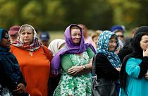 زنان نیوزیلند در حمایت از مسلمانان روسری سر کردند 