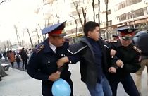 Kazakistan: Astana cambia nome, proteste e arresti