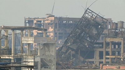 شاهد: آثار انفجار وحريق في مصنع مبيدات حشرية في الصين