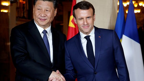 Le président français E. Macron avec le président chinois Xi Jinping Le président français E. Macron avec le président chinois Xi Jinping