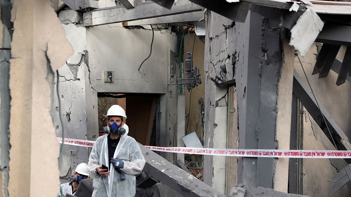 Gázából indított rakéta csapódott egy izraeli házba