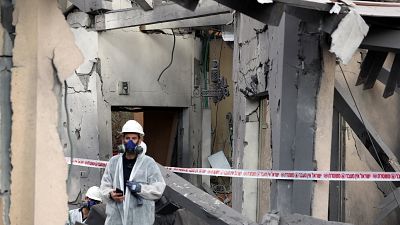 Rakete trifft Wohnhaus in der Nähe von Tel Aviv